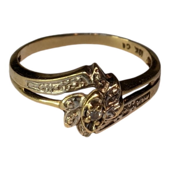 Vintage 10K Gold 6.5 Size Ring with Diamond Clusters Gorgeous 🥰 piece - Picture 5 of 15